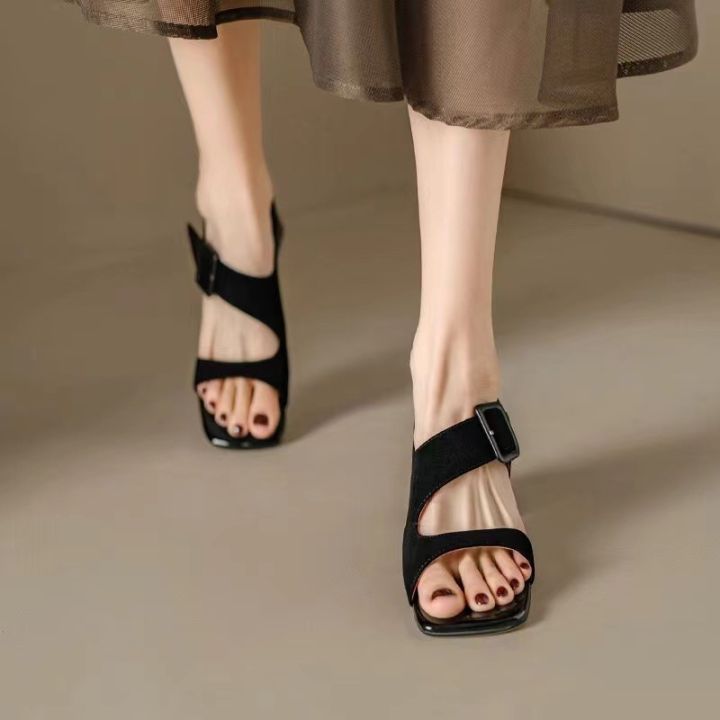 รองเท้าแตะผู้หญิงนุ่มเข็มขัดแบบย้อนยุคหนังมีหัวเข็มขัดแบบเปิดนิ้วเท้าหัวสี่เหลี่ยมรองเท้าโรมัน34-39
