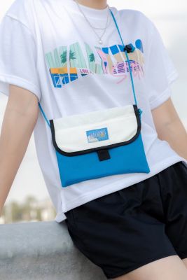 Walking Stitch : กระเป๋าสะพายไหล่ : Blue Sky Sacoche Bag