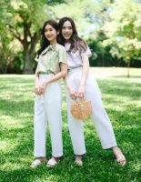 prettythingonme Liss Pant –offwhite ผ้าญี่ปุ่นเนื้ออย่างดีอยู่ทรงอัดกาว ไม่ยับง่าย ทรงบอยๆไม่เข้ารูปเกินไป แต่งจับจีบด้านหน้าเก็บทรง แต่งกระเป๋า