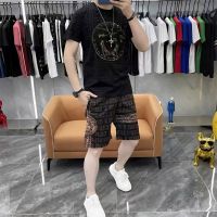 【hot seller】 luxury European summer thin section short-sleeved two-piece set fashion trendy brand head print casual sports suit for men