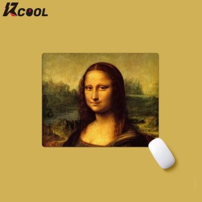 【High quality】 Mona Lisa 39; S Smile Mouse Pad คีย์บอร์ดเกมขนาดเล็ก Pad Office ฐานยางกันลื่นหนาล็อคขอบภาพวาดสีน้ำมันที่มีชื่อเสียง Mat