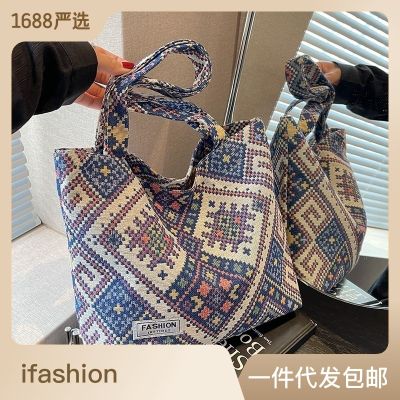 High School Student Bag For Class Female 2023 New Fashion Out Shoulder Tote Bag Female Ins Commuter Mummy Bag Female