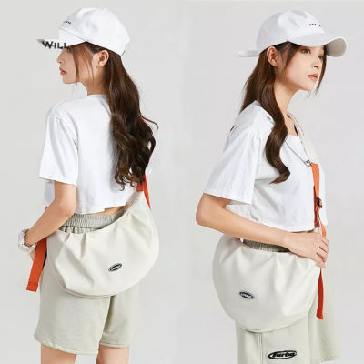 koreafashionshop(KR1867) กระเป๋าสะพายข้างสีขาว-สายสีส้ม สายสะพายมีที่รองบ่า