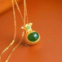 【cw】 Hetian Egg Noodles Money Pendant Necklace Women 39;s Clavicle Chain All Match Fashion ！