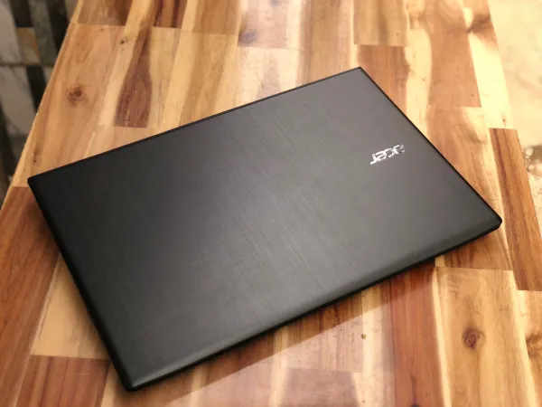Laptop Acer E5-575G-39QW, i3 7100U 4G 500G Vga GT940MX Full HD