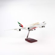Mô hình máy bay lắp ráp có đèn led Emirates Airbus A380 47cm Everfly