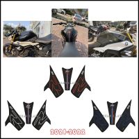 For BMW G 310R G310R 16-22 Motorcycle Tank Traction Pad Side Gas Knee Grip Protector Anti slip sticker with a super strong 3M