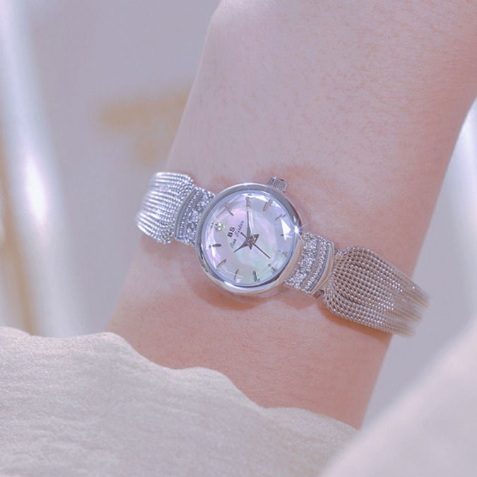 wingtiger-นาฬิกาข้อมือหญิง-รุ่นเก๋ๆ-สีสันสดใส-สวยงามมาก