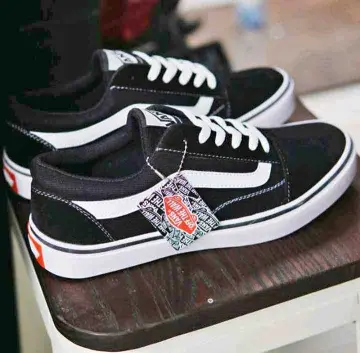 Sepatu vans lxvi outlet hitam