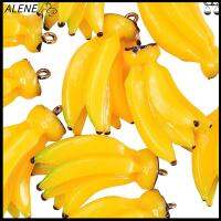 ALENE 20pcs กว้าง19มม. เครื่องประดับรูปกล้วยขนาดเล็ก สีเหลืองทาเล็บ หนา15มิลลิเมตร จี้เรซิ่นพร้อมห่วง ง่ายต่อการพกพา เรซิน เครื่องประดับแขวนประดับ งานฝีมือดีไอวาย