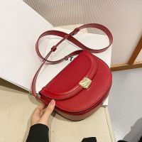 Winter retro small bag womens new fashion red womens bag texture shoulder bag all-match Messenger saddle bag 【QYUE】