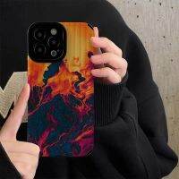 เคสโทรศัพท์ลายกราฟฟิตีแบบเปลวไฟสำหรับ iPhone 14/13/12/11 Pro Max 12 13 Mini 6 6S 7 8 Plus X XR XS Max เคสมือถือแบบนิ่มกันกระแทกแฟชั่นที่สร้างสรรค์เคสโทรศัพท์ผิวสัมผัสหนังพร้อมคลุมทั้งหมดฝาครอบป้องกันกล้องเลนส์