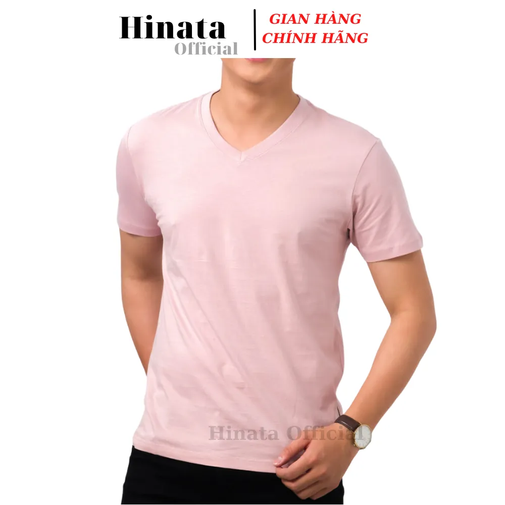 Áo phông nam cổ tim Hinata sẽ khiến bạn trở nên rất phong cách và nổi bật. Với kiểu thiết kế thông minh, áo phông này mang lại sự thoải mái và thể hiện sự cá tính của người đàn ông hiện đại. Hãy xem hình ảnh để chứng kiến vẻ đẹp tinh tế của áo phông này.