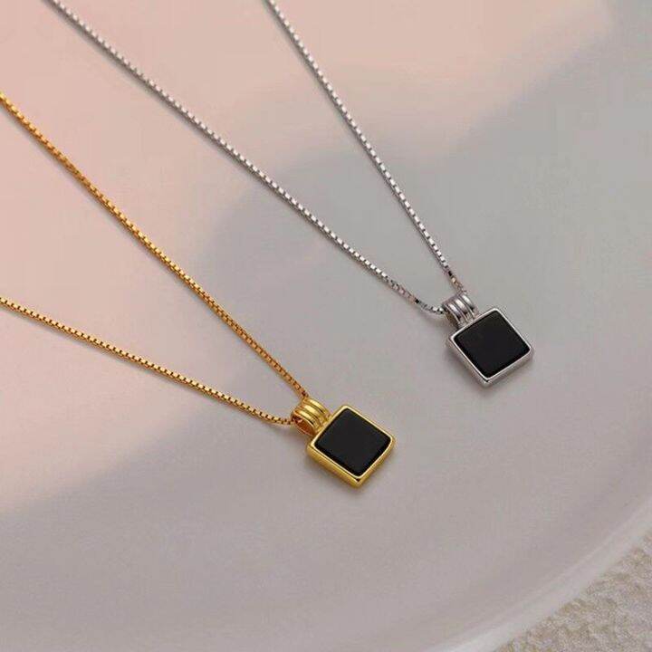 cw-fashion-aesthetic-black-square-pendant-necklace-for-women-silver-plated-sweater-clavicle-chain-necklace-statement-jewelry-gift