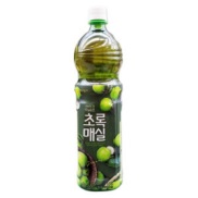 Nước Ép Mơ Woongjin 1.5L - Hàn Quốc