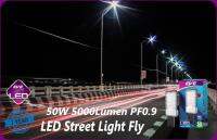 ความสว่างเต็มวัตต์ โคมถนน โคมโรงงาน EVE LED Street Light Fly IP65 กันแดดกันฝน 50W 5000LUMEN 35,000ชั่วโมง แสงขาว พร้อมขายึดในกล่อง รวมVATแล้วครับ