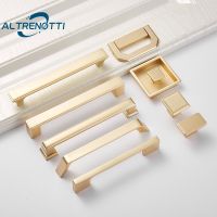 【LZ】﹉  Gold Luxury Brass Door Pull Up Bar Hardware Kitchen Cabinet Handles For Furniture Wardrobe Cupboard Dresser Drawer Knobs Square