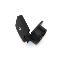 12V รถซ็อกเก็ตไฟแช็กฝาครอบ Outlet Cap Fit Ford F150 F250 F350 F450 F550 11-17