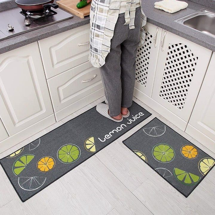 Thảm nhà bếp 3D: Mang lại sự sống động và trang trí tuyệt vời cho căn bếp của bạn với thảm nhà bếp 3D chất lượng cao. Với các họa tiết đẹp mắt và sắc nét, bạn sẽ yêu thích bước vào căn bếp của mình mỗi ngày.