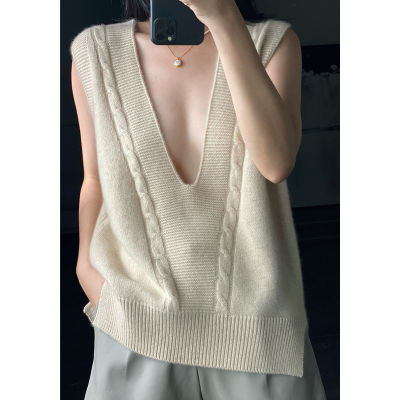 Womens Sleeveless Jackets, Sweaters, Pullovers, Autumn And Winter New Style Chic Sexy Fashion All-Match Woolen Sweater Vest
