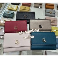 Lyn Narnia Short Wallet กระเป๋าสตางค์ใบสั้น ขนาดกลาง