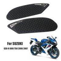 แผ่นแผ่นกันกระแทกแก๊สด้านข้างสำหรับ SUZUKI GSX-R 600 GSXR 750 2006 2007รถจักรยานยนต์กันลื่นใสสีดำถังน้ำมัน