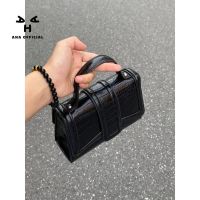 ☁ 2022 female black texture saddle bag the new fashionable joker one shoulder inclined unique niche luxury