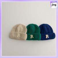 JING R Letter หมวกหนาอบอุ่น สีทึบทึบ นุ่มนุ่มๆ หมวกพิมพ์ตัวอักษร ลำลองแบบสบายๆ กันลม หมวกสำหรับฤดูใบไม้ร่วง เด็กสำหรับเด็ก