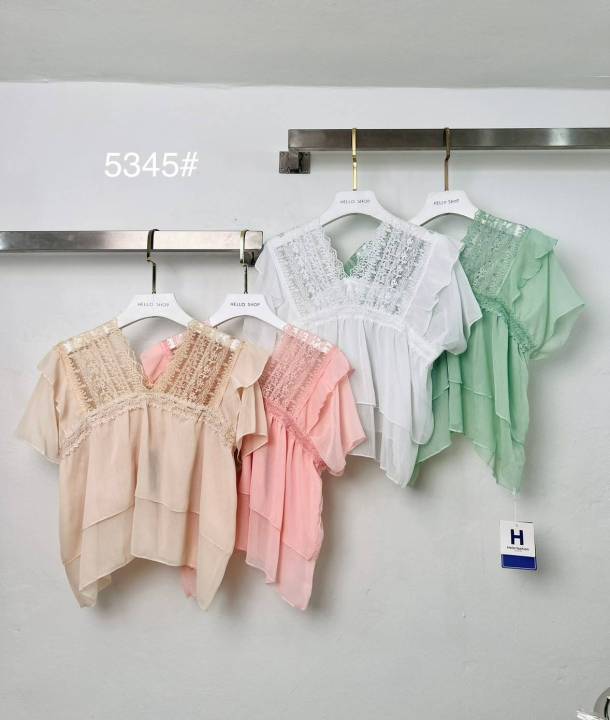 5345-เสื้อคอวีหน้า-หลัง-แต่งแถบลูกไม้ใต้อกระบายสองชั้น-แต่งลูกไม้รอบคอ-ผ้าชีฟอง