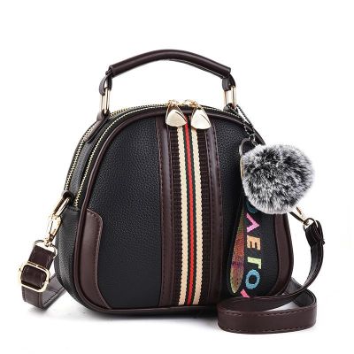 Han edition female students 2021 new tide mini bag bag fashion han edition one shoulder his portable small round package