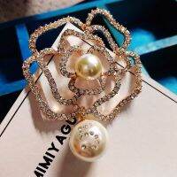 Luxury No 5 Pearls Crystal Brooches Flower Broach Jewelry For Women Korea Jewlery Style Lapel