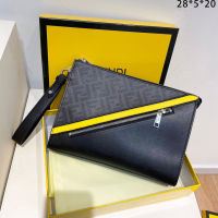 2023 Fen.diˉNew Mens Handbag Business Large Capacity Envelope Bag Casual Mens Bag Tidal Mens Handbag