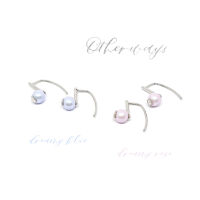 Fyne Fories Otherways Earrings - Dreamy ♡ ต่างหูหัวใจสีเงิน ติดมุก Swarovski สี iridescent dreamy ♡ fynefories