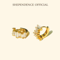 Shependence ต่างหูห่วงบาเก็ต ลักซ์ (Lux Baguette Huggie Hoop Earrings)