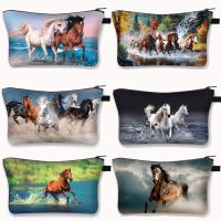 Beautiful Running Horse Print Cosmetic Case Women Makeup Bags Ladies Lipstick Holder Organizers Bag Girls Cosmetic Bag Gift