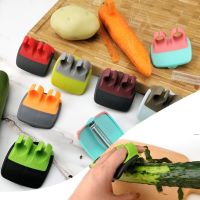 New Product Multipurpose Manual Finger Melon Shaver Non-Slip Vegetable Fruit Peeler For Household Stainless Steel Kitchen Supplies Accessori