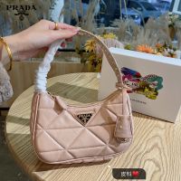 Underarm Bag Sportsexy Style pradaˉQuilted Soft Leather Womens Fashion Style Shoulder Bag