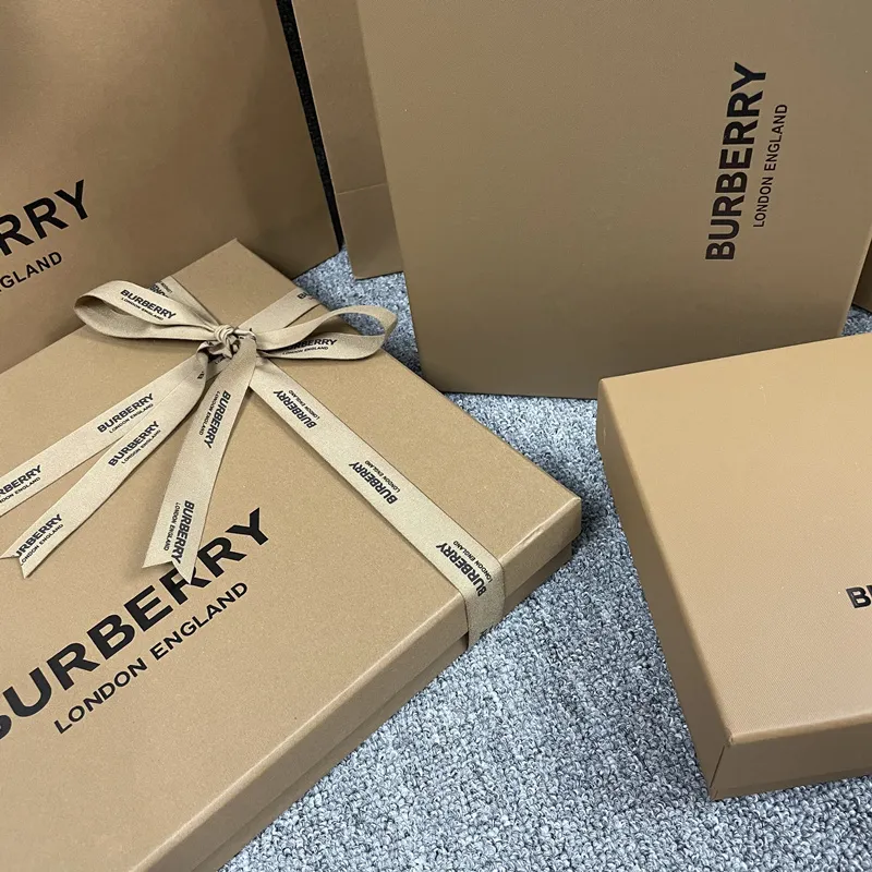 BurberryBurberry Counter Scarf Box Shirt Clothes Gift Box Belt Packaging  Belt Gift Bag Paper Bag | Lazada PH
