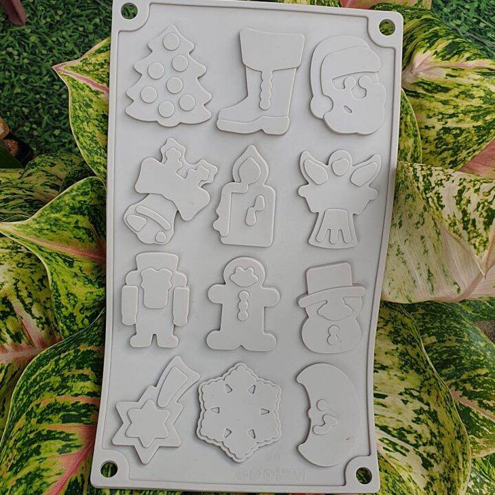 gl-แม่พิมพ์-ซิลิโคน-ลายคริสมาสต์-แบบตื้น-12-ช่อง-คละสี-christmas-silicone-mold