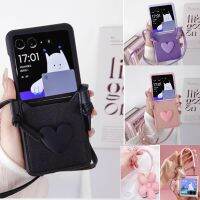 【สายคล้องโทรศัพท์】การ์ดหัวใจน่ารักแบบทำมือ Tali Bahu โทรศัพท์พีซีเคสสำหรับโมโตโรล่า Razr 40เคสพิเศษสำหรับ Moto Razr 2022สายรัดสั้นฝาครอบ Razr40