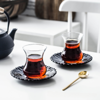 แก้วใส่ชาดำ Cangkir Kopi Kaca Türkiye ถ้วยเครื่องดื่มร้อนที่ใช้ในครัวเรือนถ้วยน้ำชุดชาแผ่น