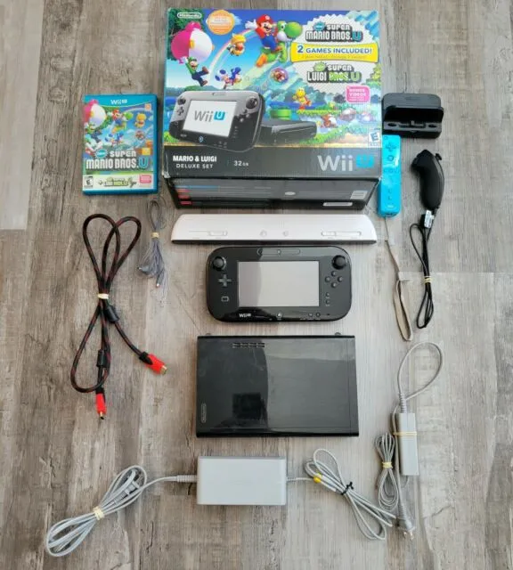 Nintendo Wii U Super Mario 3D World Deluxe Bundle (Black)