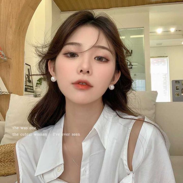 korean-style-shiny-pearl-earrings-fashion-ladies