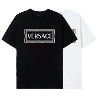 【Classic replication】 Summer 2023 Versaace New Printed Letters Men and Womens Short Sleeves Personality Original Super Fire Loose Student Youth Short Sleeves