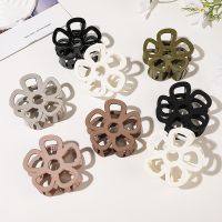 【YF】▫❈▦  New Fashion Flowers Hollow Striped Hairpin Barrettes for Accessories Headwear Wholesa