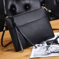 [Baozhihui]Coofit Women 39; S Clutch Bag Simple Black Leather Crossbody Bags Enveloped Shaped Small Messenger Shoulder Bags Big Sale Female Bag