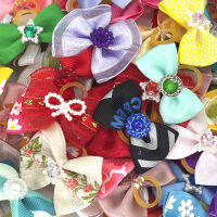 100Pcs สุนัขน่ารัก Bows สุนัข Topknot Multicolored Puppy Hair Bows Bright ดอกไม้ Peals สัตว์เลี้ยง Headwear Grooming ผลิตภัณฑ์