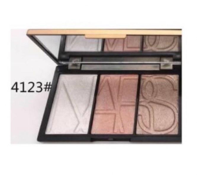 nars-banc-de-sable-highlighter-palette-4123