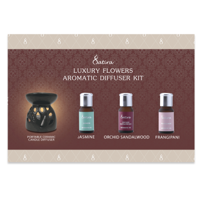 Satira LUXURY FLOWERS AROMATIC DIFFUSER KIT ชุดน้ำมันหอมระเหย ประกอบด้วย กลิ่นดอกมะลิ กลิ่นดอกลีลาวดี กลิ่นดอกกล้วยไม้ กลิ่นไม้จันทน์ผสมกล้วยไม้