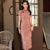 2023ใหม่ผู้หญิงสีชมพูดอกไม้ Cheongsam ปรับปรุง Vintage Slim-Fit แขนสั้น Elegant กลางยาว Qipao S To XXL